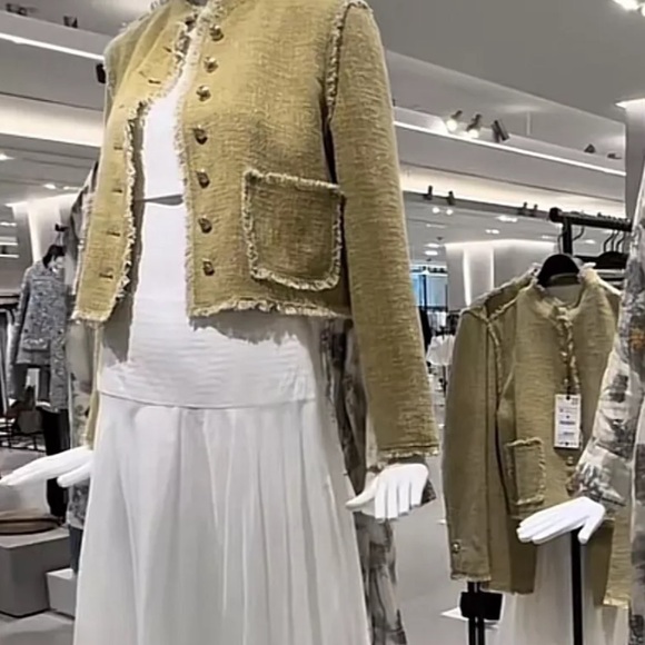 ZARA SHORT 100% LINEN JACKET ZW COLLECTION $129.00 Size XS NWT - Picture 4 of 13